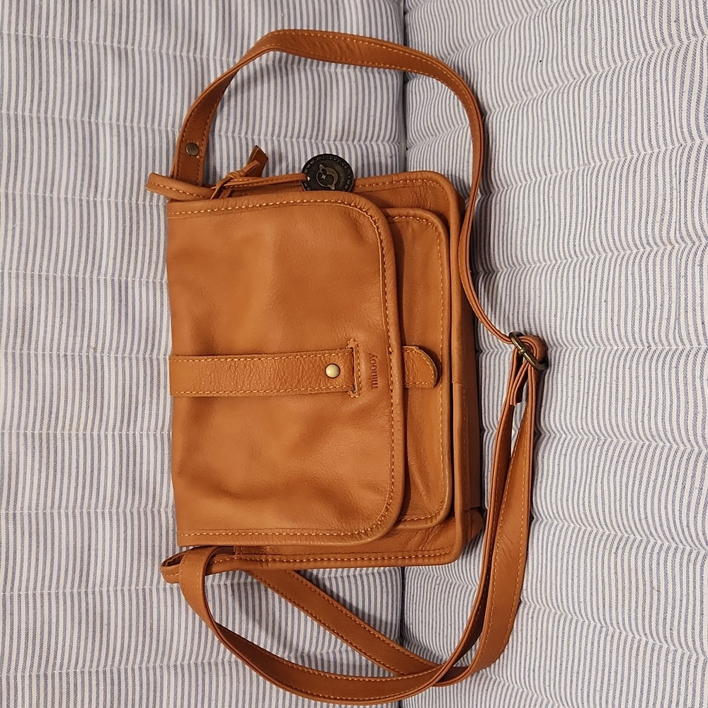 Minooy leather purse